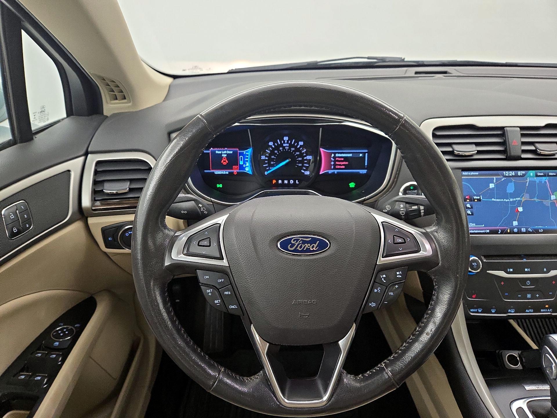 Thumbnail: 2014 Ford Fusion - 10
