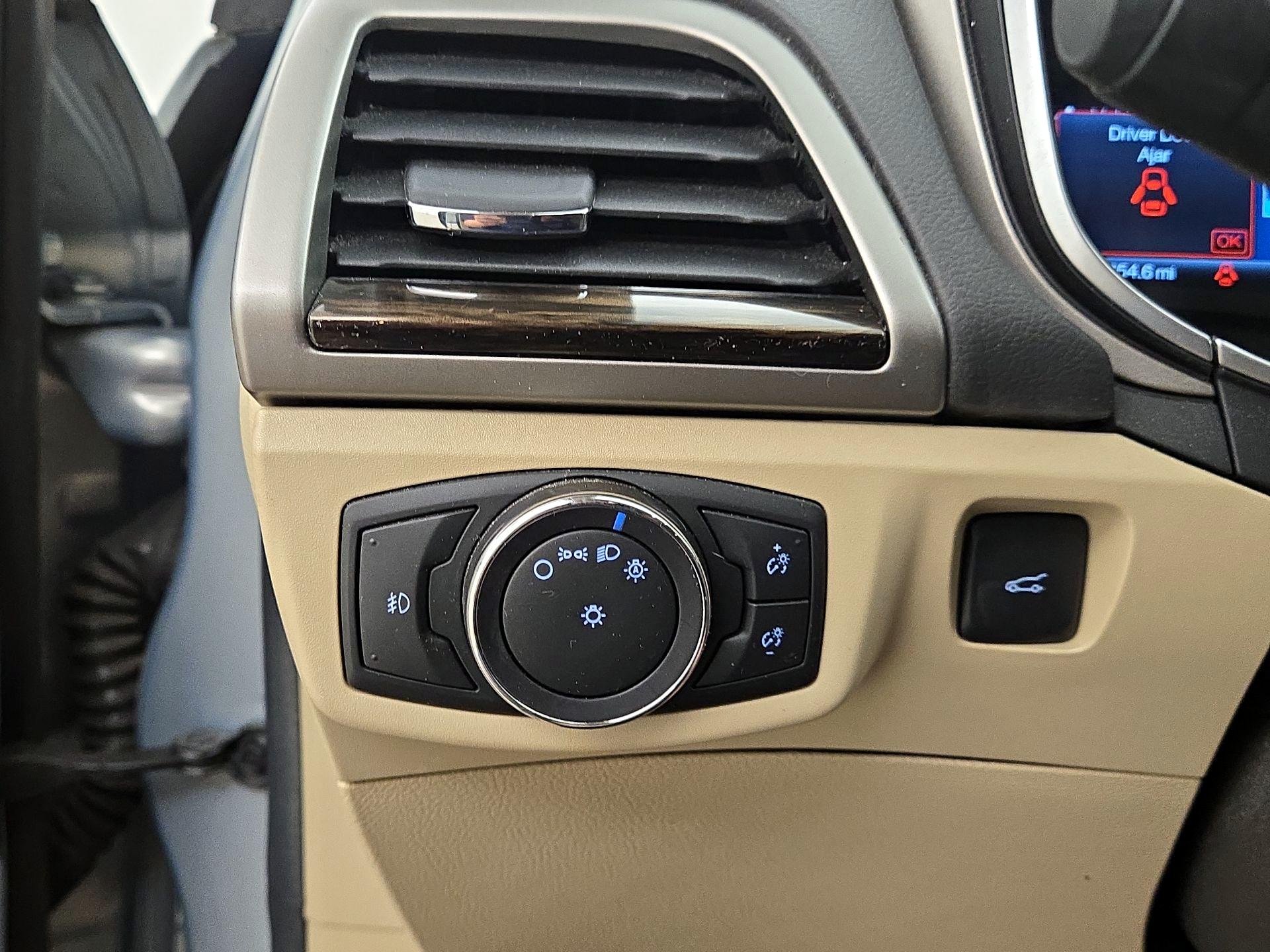 Thumbnail: 2014 Ford Fusion - 13