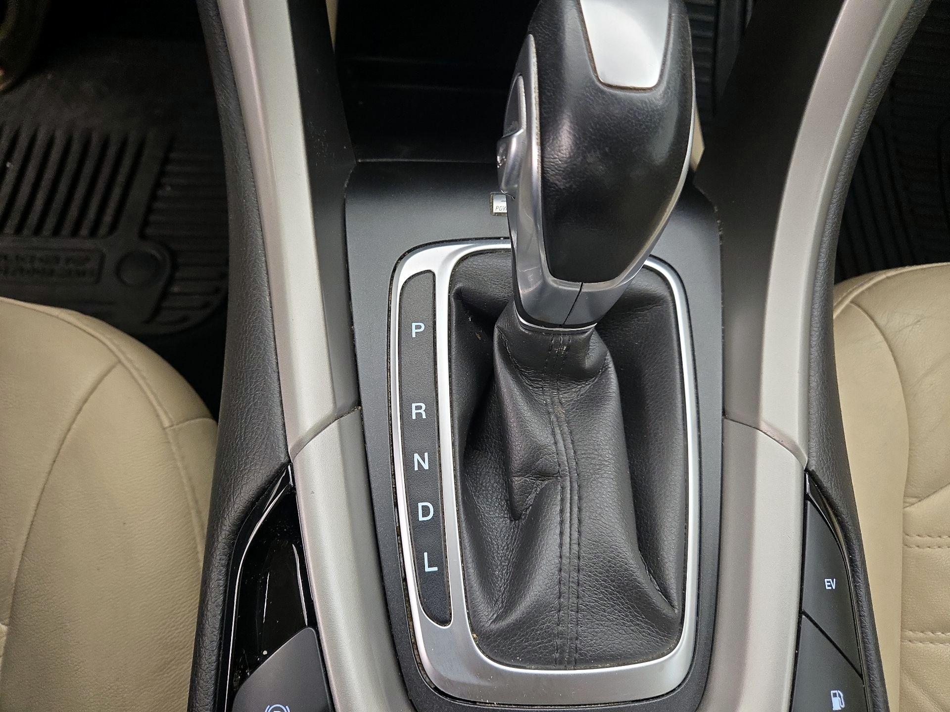 Thumbnail: 2014 Ford Fusion - 18