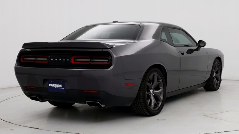 2019 Dodge Challenger R/T 8