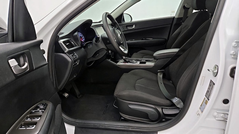 2020 Kia Optima LX 11