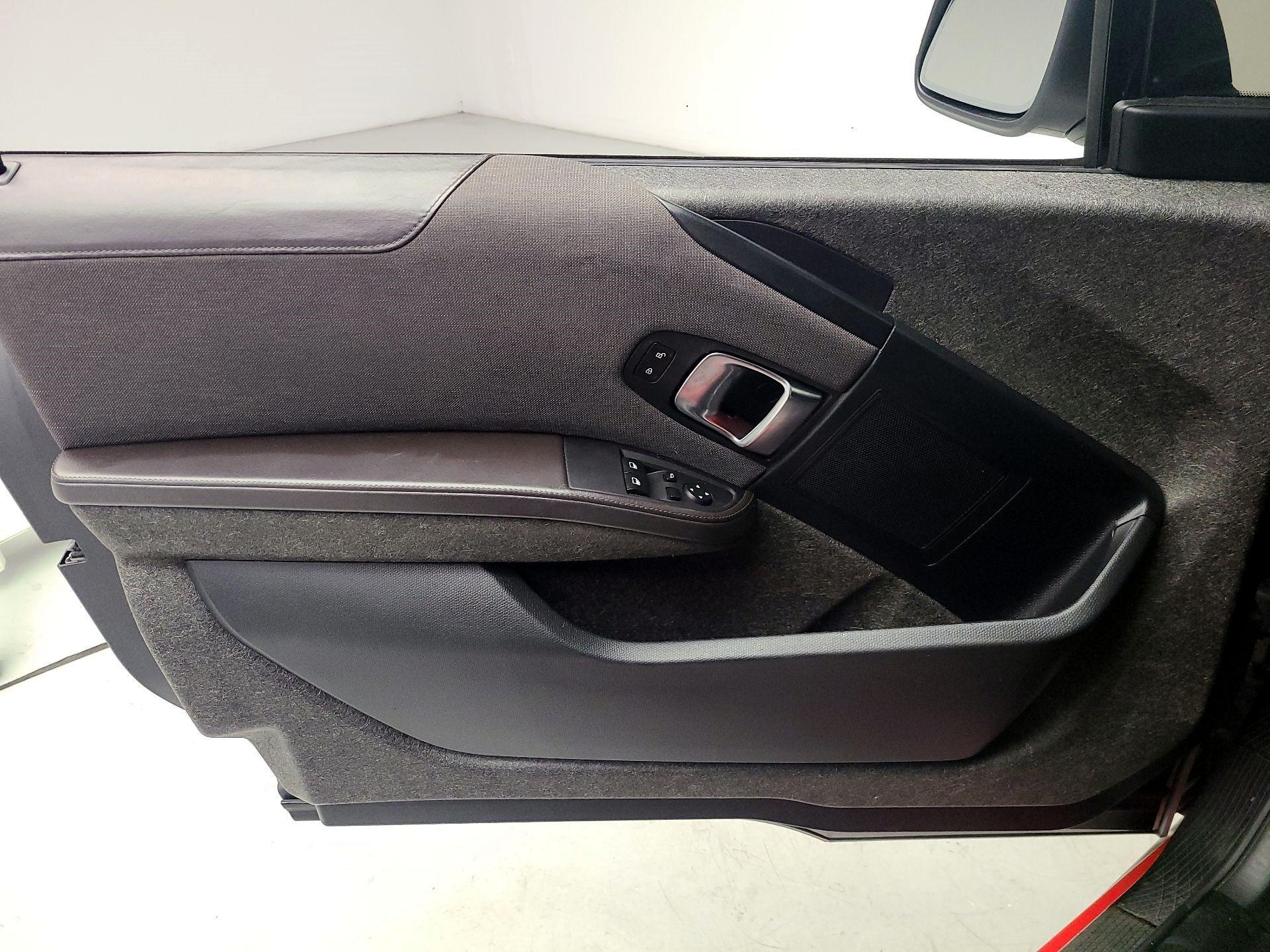 Thumbnail: 2016 BMW i3 - 12