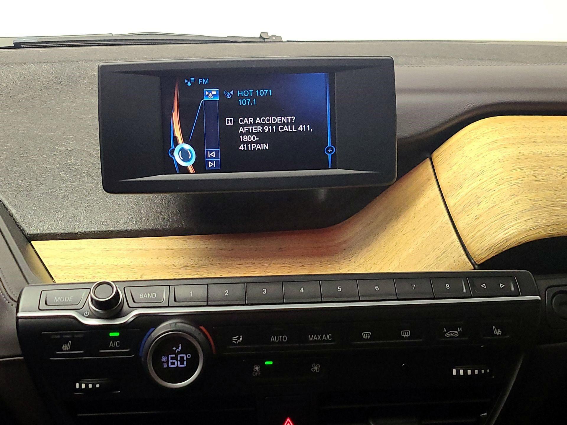 Thumbnail: 2016 BMW i3 - 16