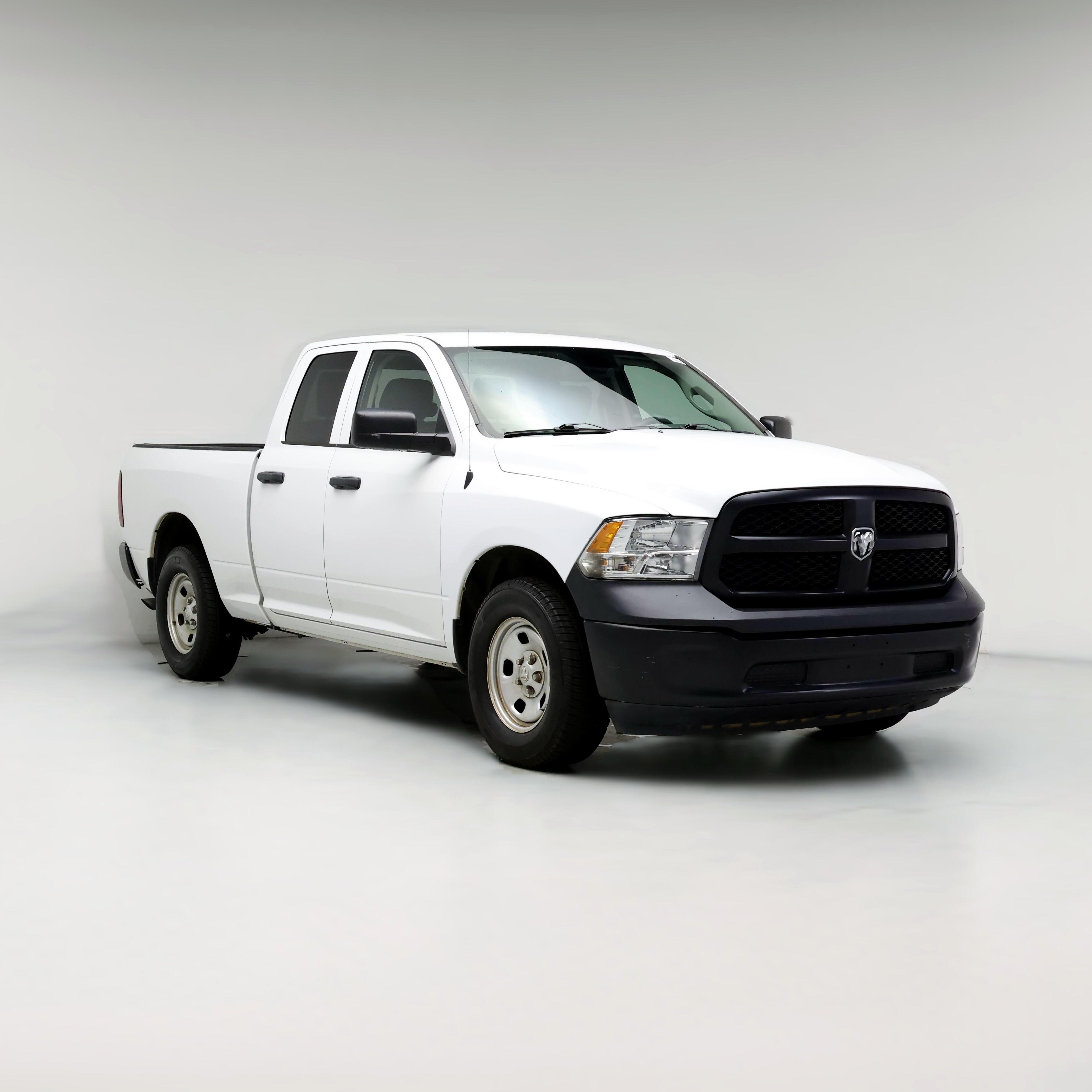 Thumbnail: 2019 RAM 1500 Classic - 1