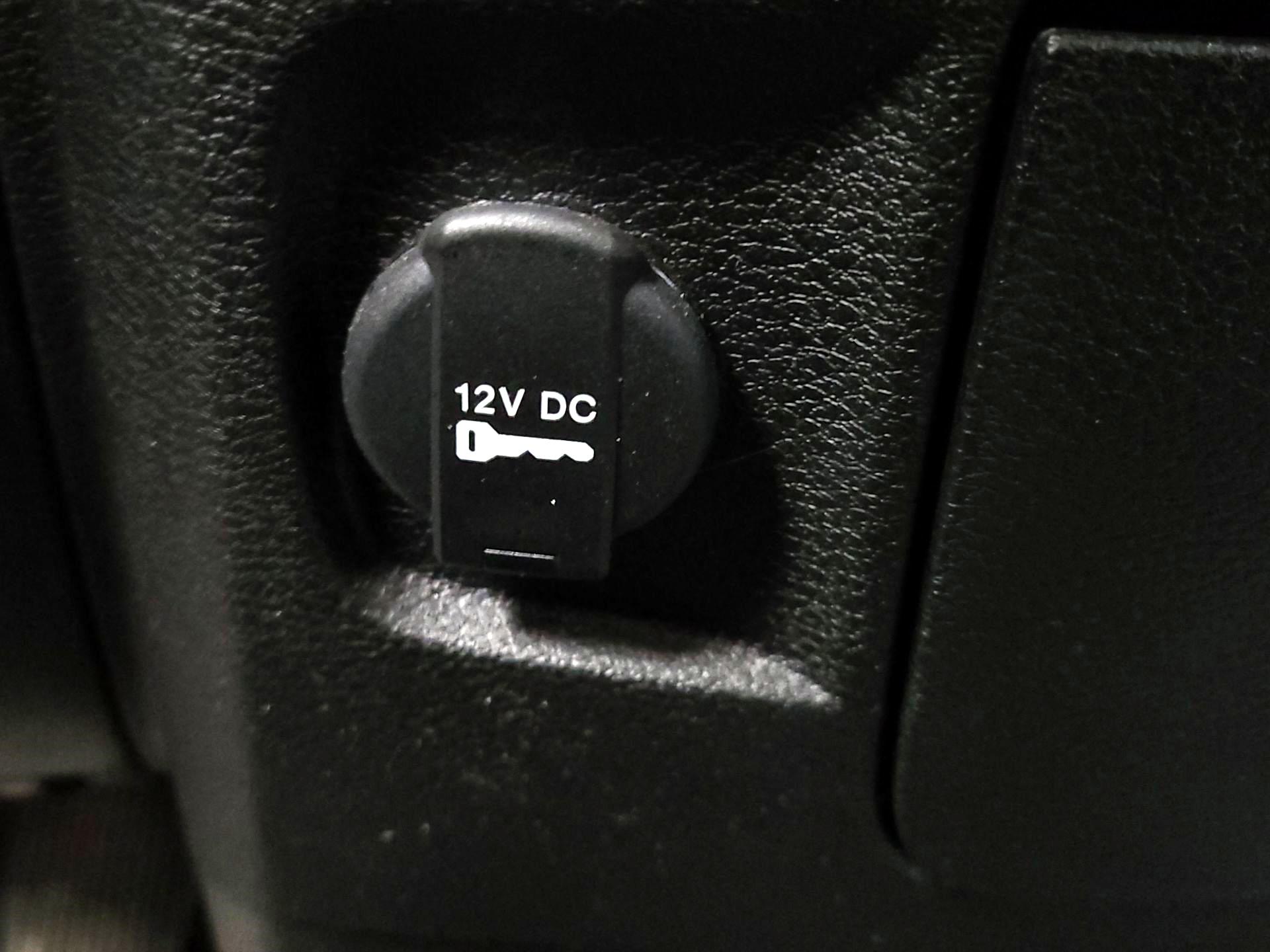 Thumbnail: 2019 RAM 1500 Classic - 18