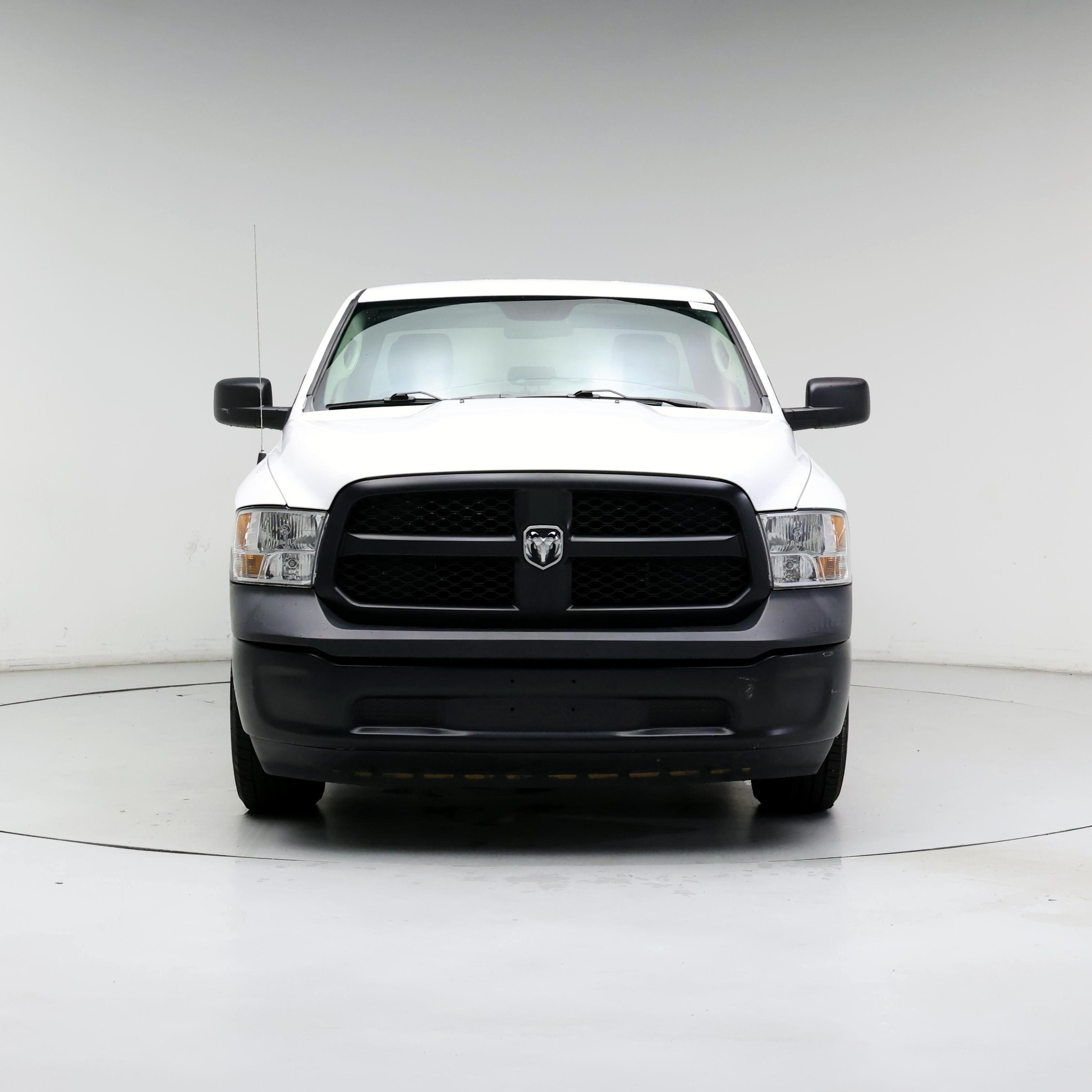 Thumbnail: 2019 RAM 1500 Classic - 5