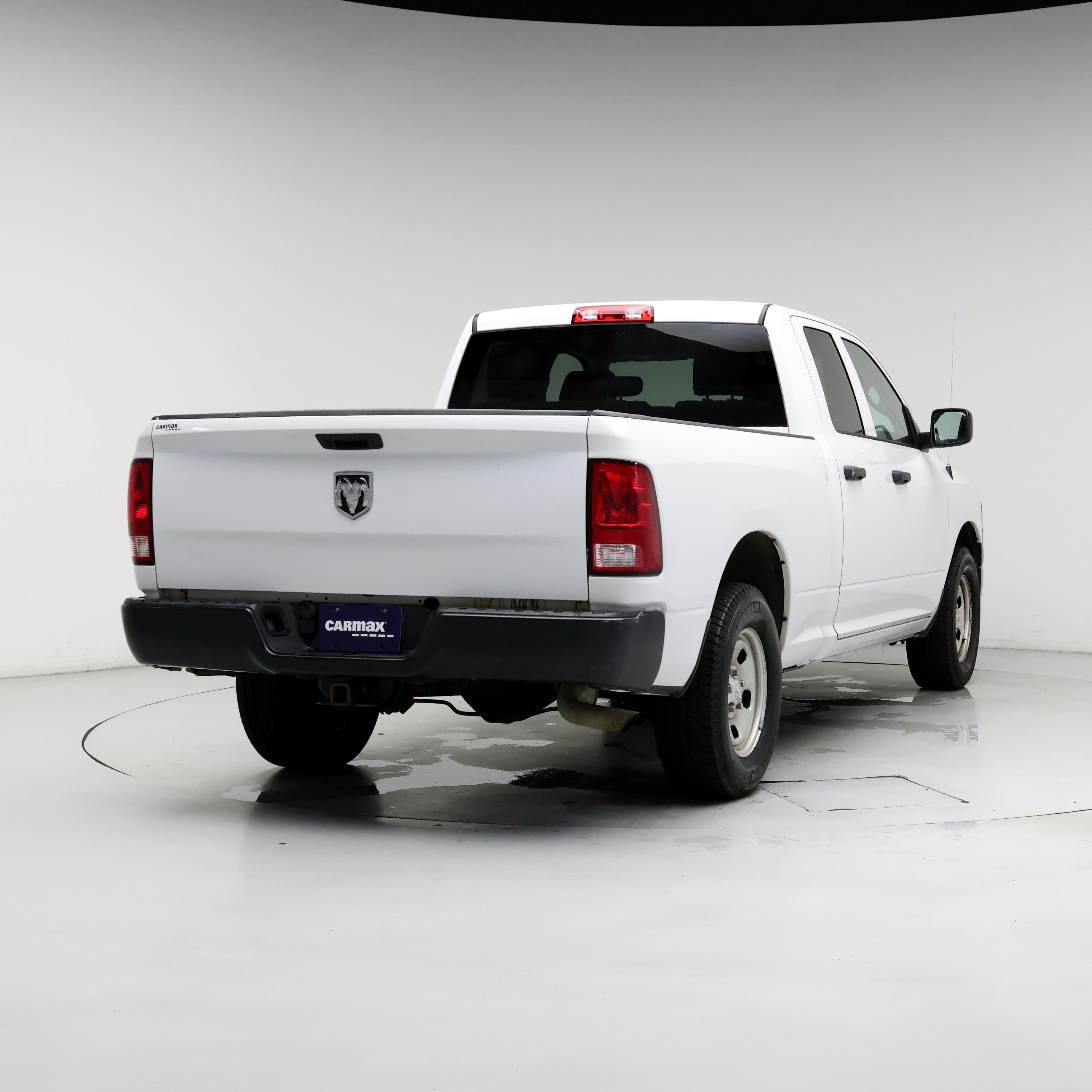 Thumbnail: 2019 RAM 1500 Classic - 8