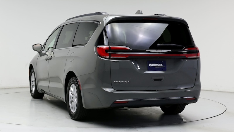 2022 Chrysler Pacifica Touring L 2