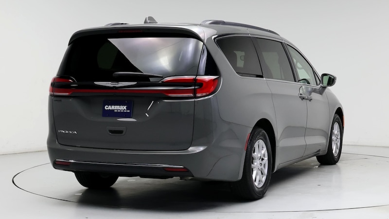 2022 Chrysler Pacifica Touring L 8