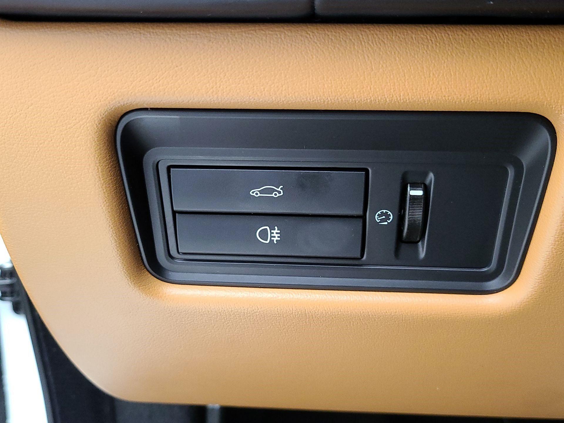 Thumbnail: 2018 Jaguar XJ - 13