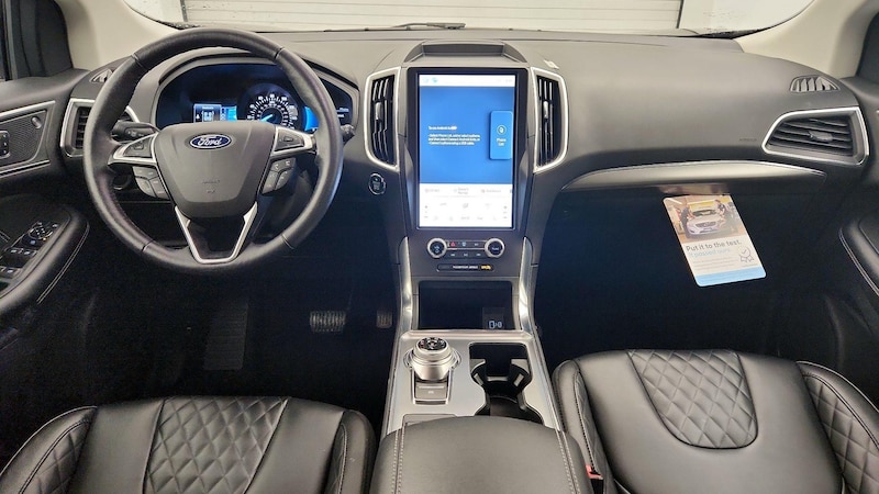 2023 Ford Edge Titanium 9