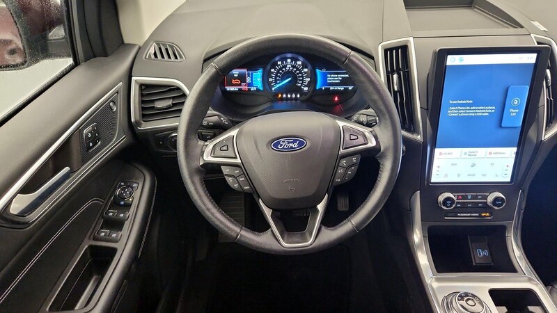 2023 Ford Edge Titanium 10