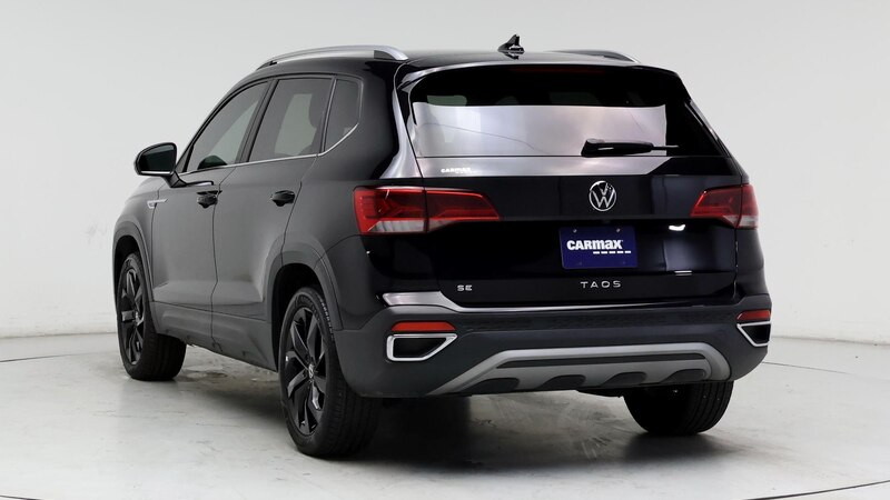 2023 Volkswagen Taos SE 2