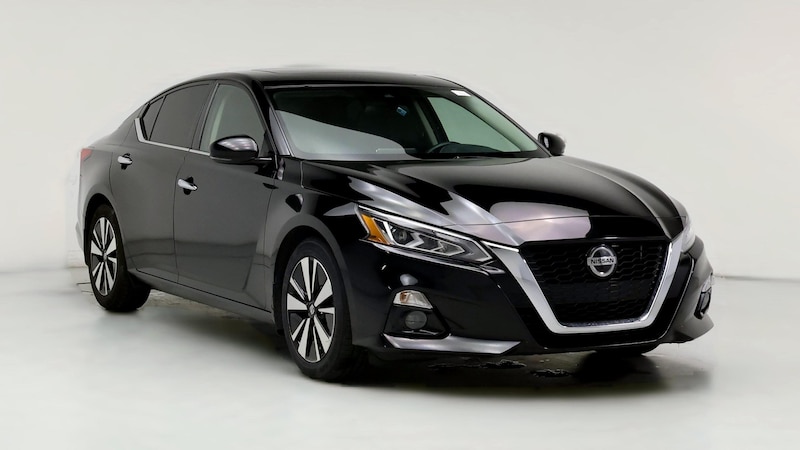 2021 Nissan Altima SL Hero Image