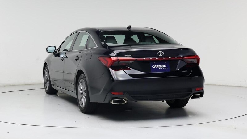 2020 Toyota Avalon XLE 2