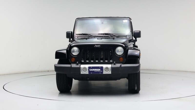 2013 Jeep Wrangler Sahara 5