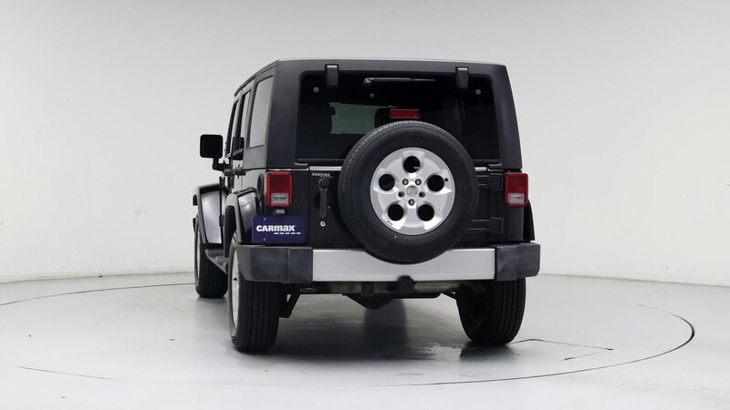 2013 Jeep Wrangler Sahara 6