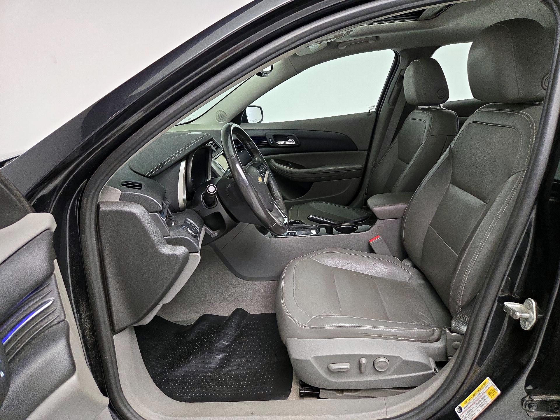 Thumbnail: 2014 Chevrolet Malibu - 11