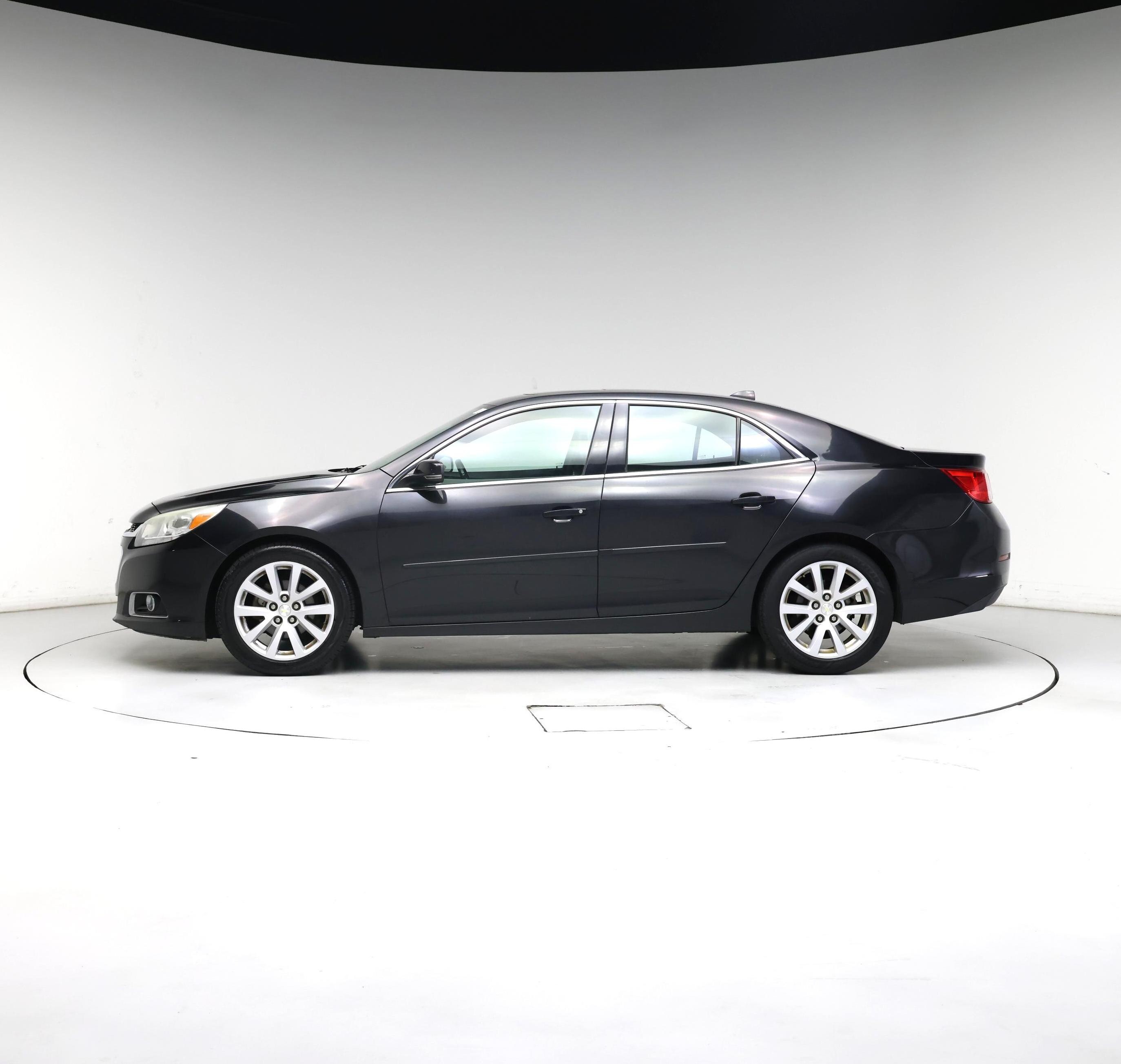 Thumbnail: 2014 Chevrolet Malibu - 3