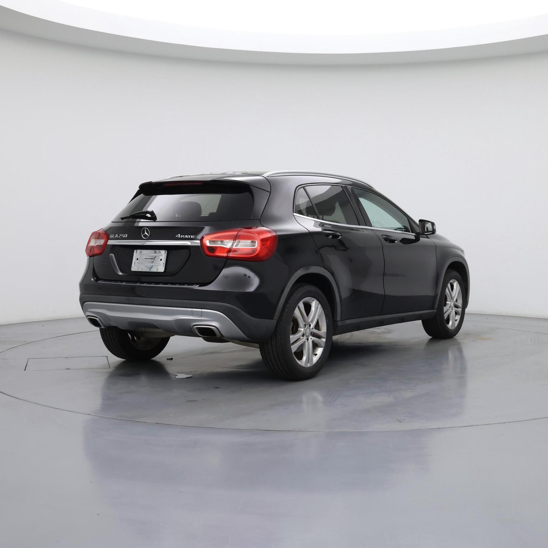 Thumbnail: 2015 Mercedes-Benz GLA - 8