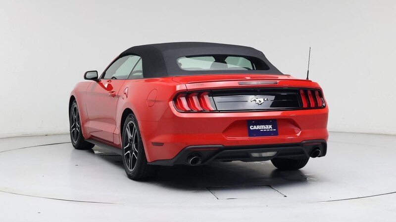 2022 Ford Mustang  2