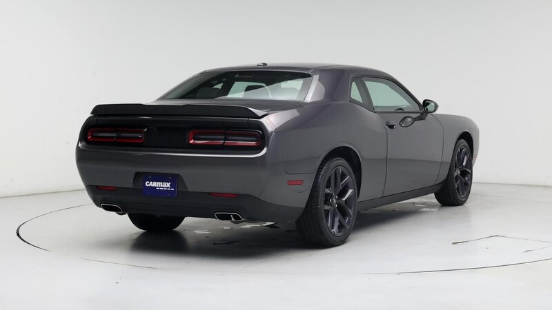 2022 Dodge Challenger SXT 8