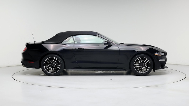 2022 Ford Mustang  7