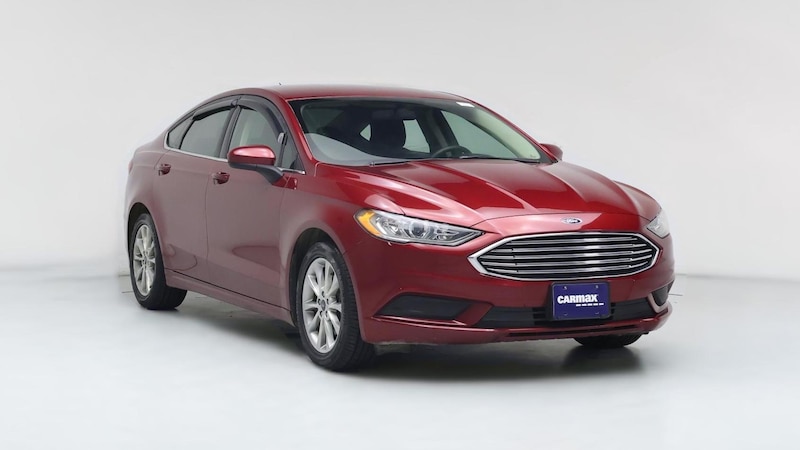 2017 Ford Fusion SE Hero Image