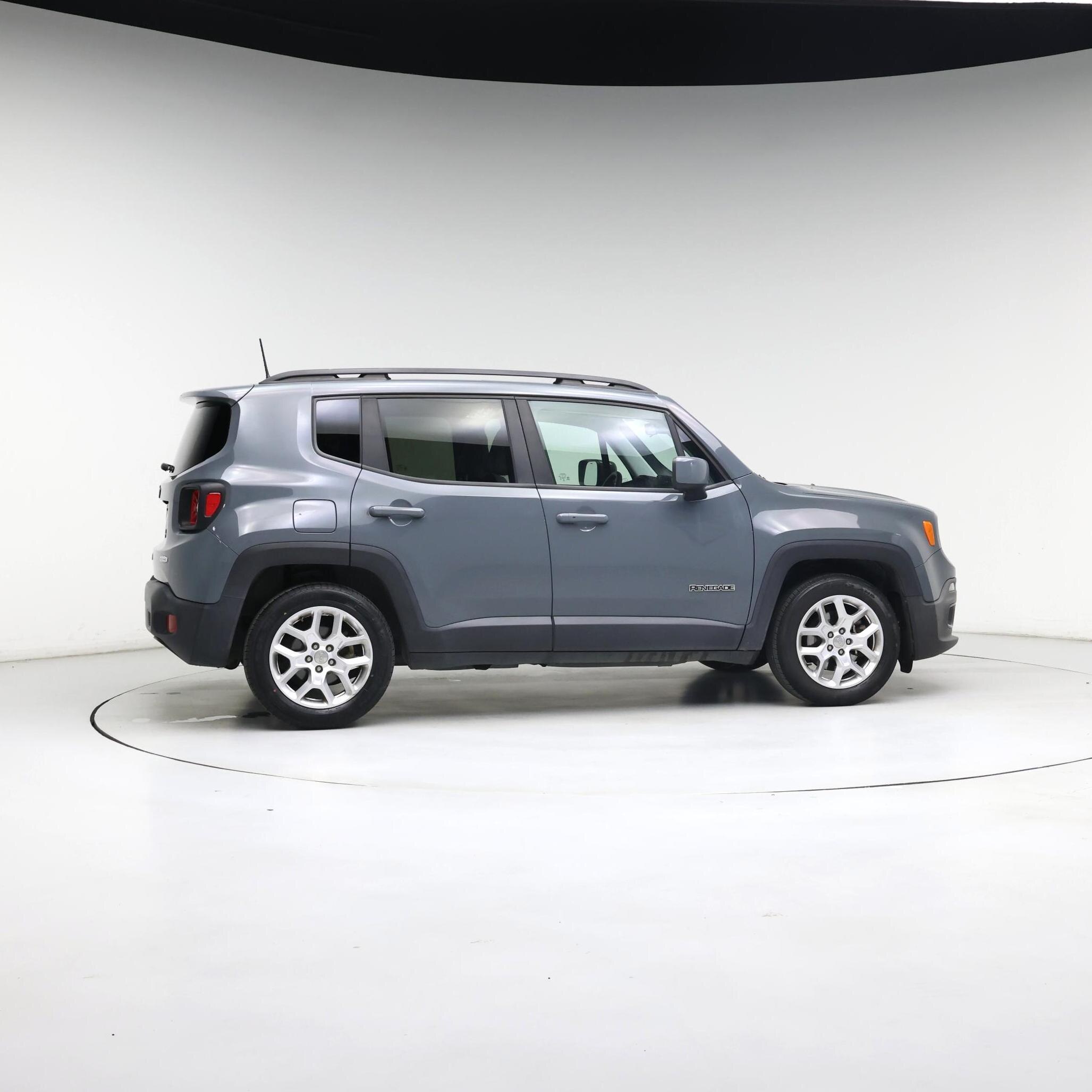 Thumbnail: 2018 Jeep Renegade - 7