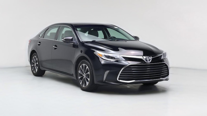 2016 Toyota Avalon XLE Hero Image