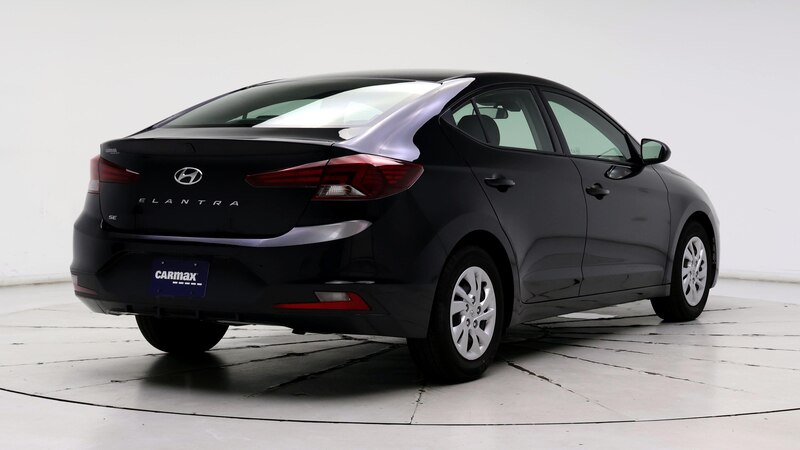 2020 Hyundai Elantra SE 8