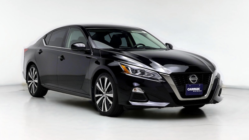 2020 Nissan Altima SR Hero Image