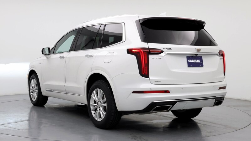 2021 Cadillac XT6 Luxury 2