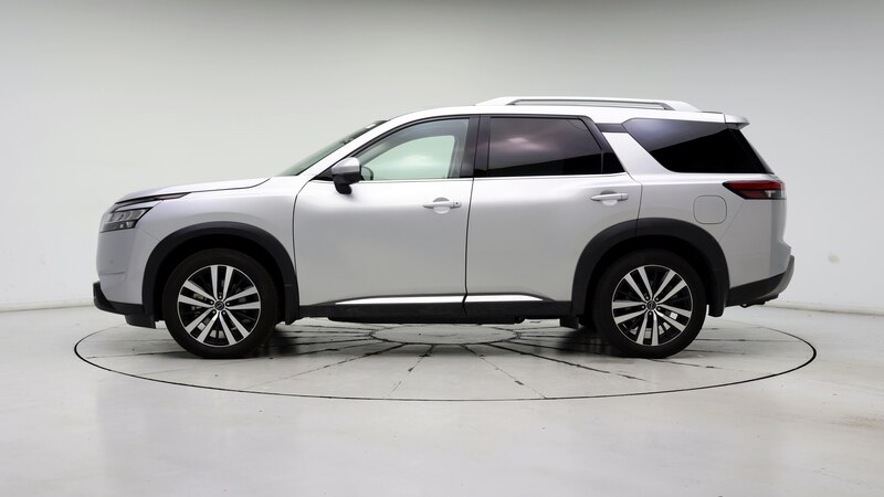 2024 Nissan Pathfinder Platinum 3