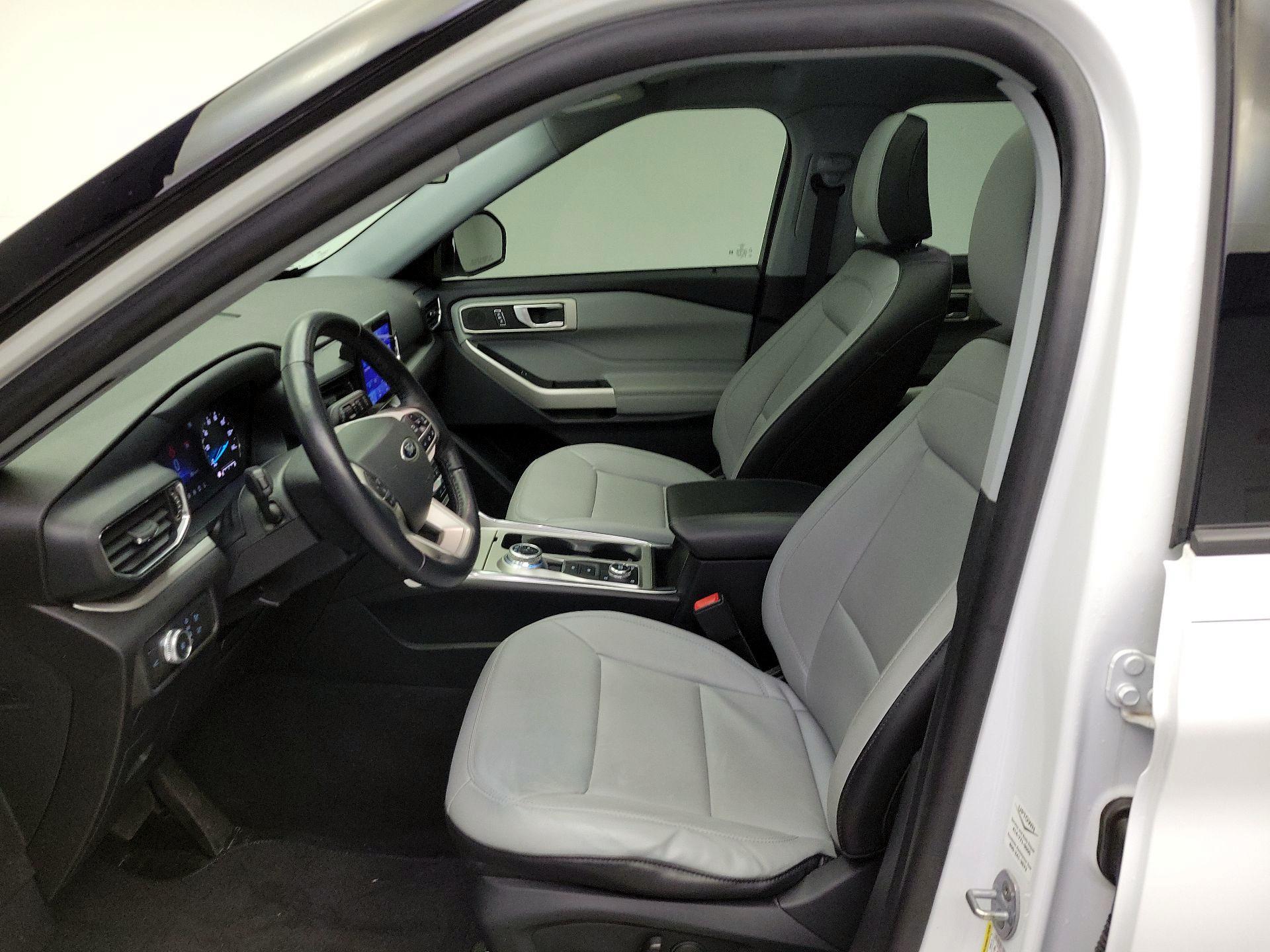 Thumbnail: 2021 Ford Explorer - 11