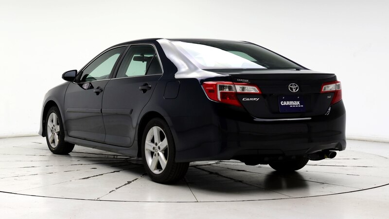 2014 Toyota Camry SE 2