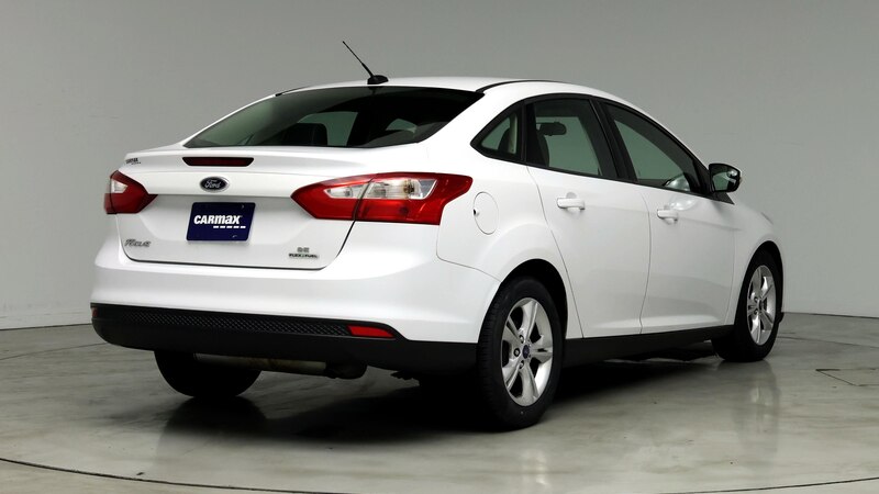 2013 Ford Focus SE 8