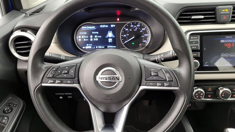 2021 Nissan Versa SV 10