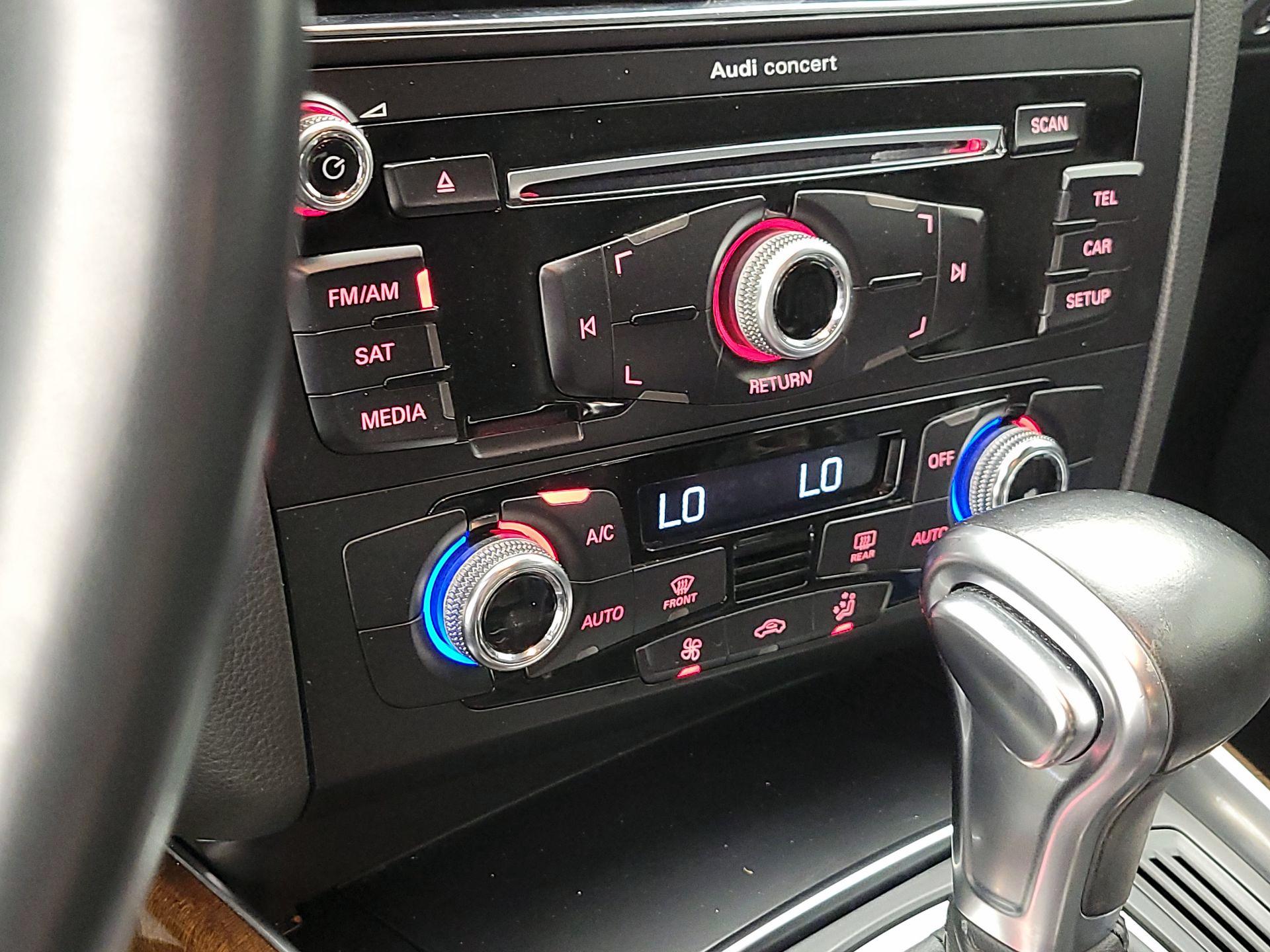Thumbnail: 2015 Audi Q5 - 15