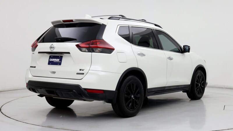 2018 Nissan Rogue SV 8