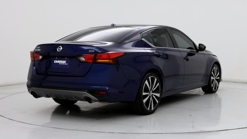 2019 Nissan Altima SR 8