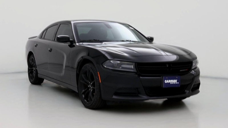 2018 Dodge Charger SXT Hero Image