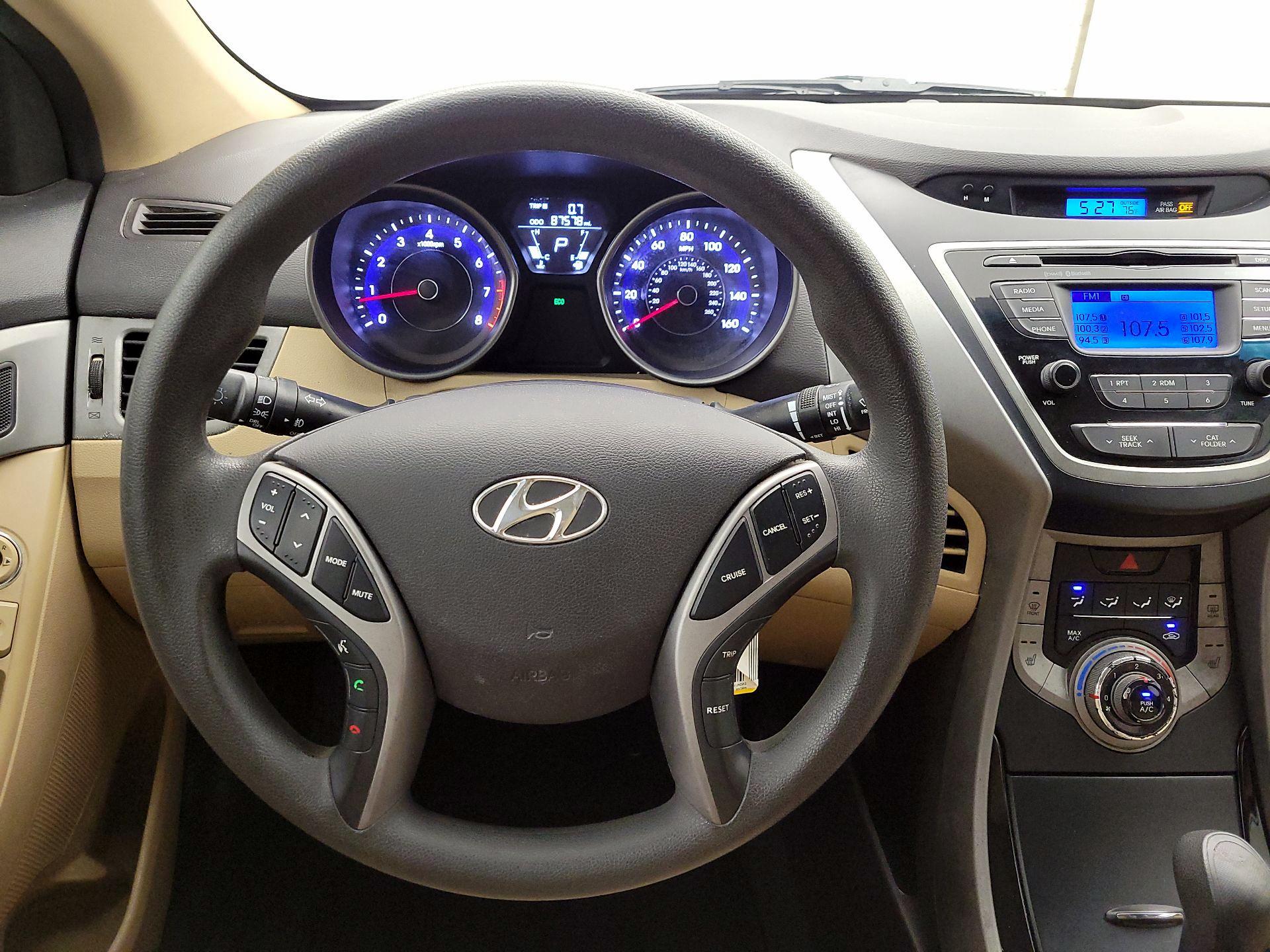 Thumbnail: 2013 Hyundai Elantra - 10