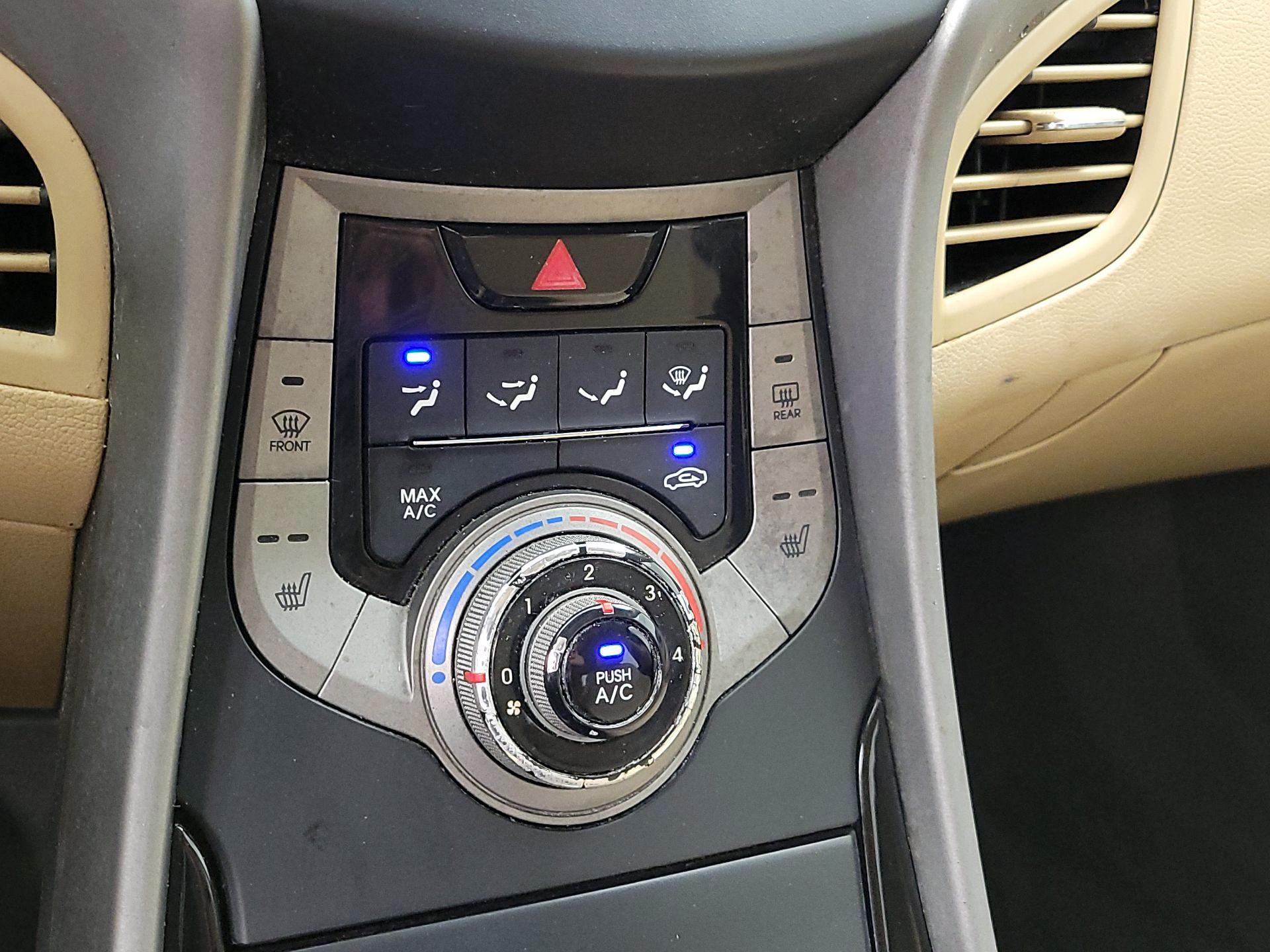 Thumbnail: 2013 Hyundai Elantra - 15