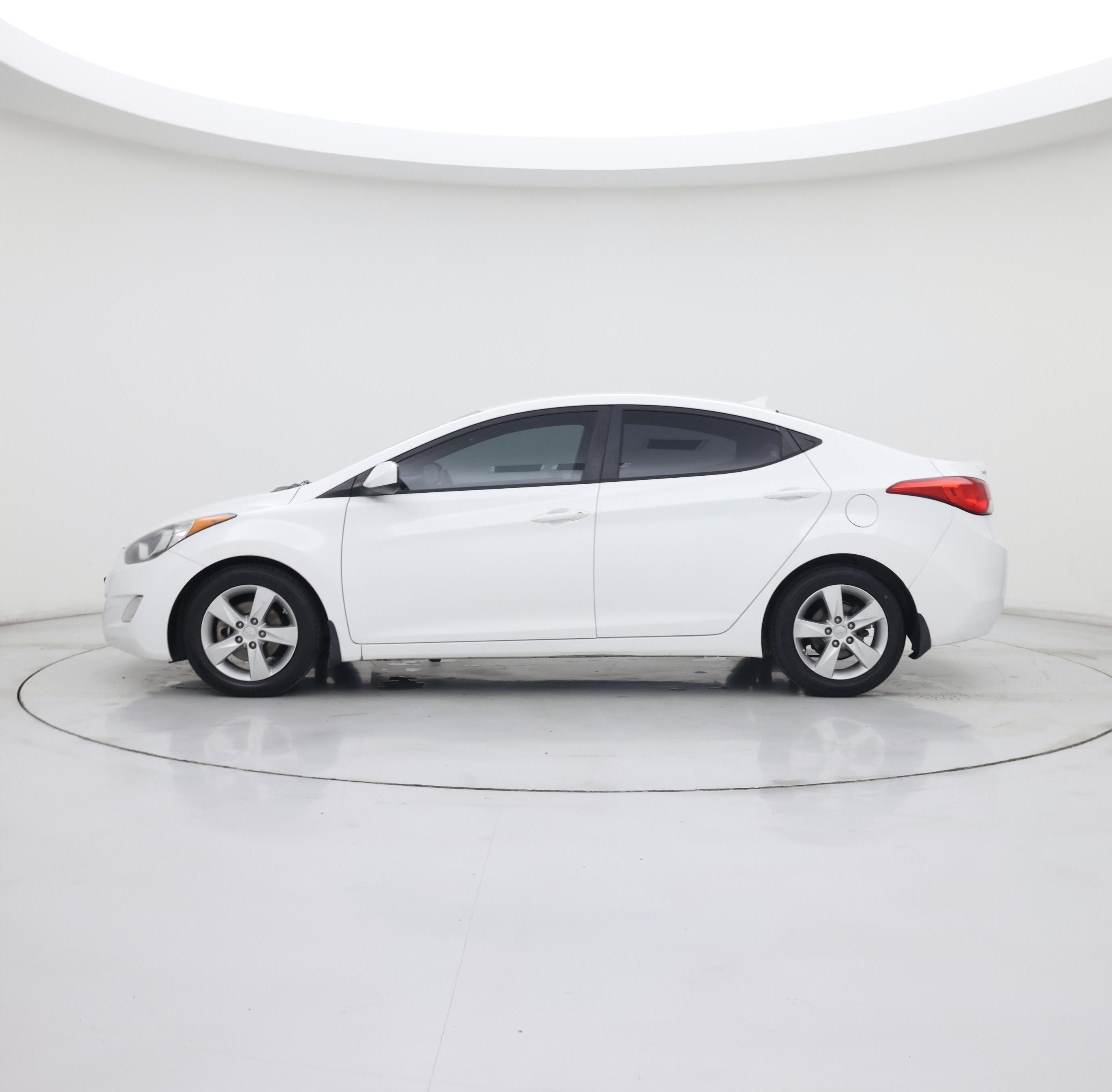 Thumbnail: 2013 Hyundai Elantra - 3