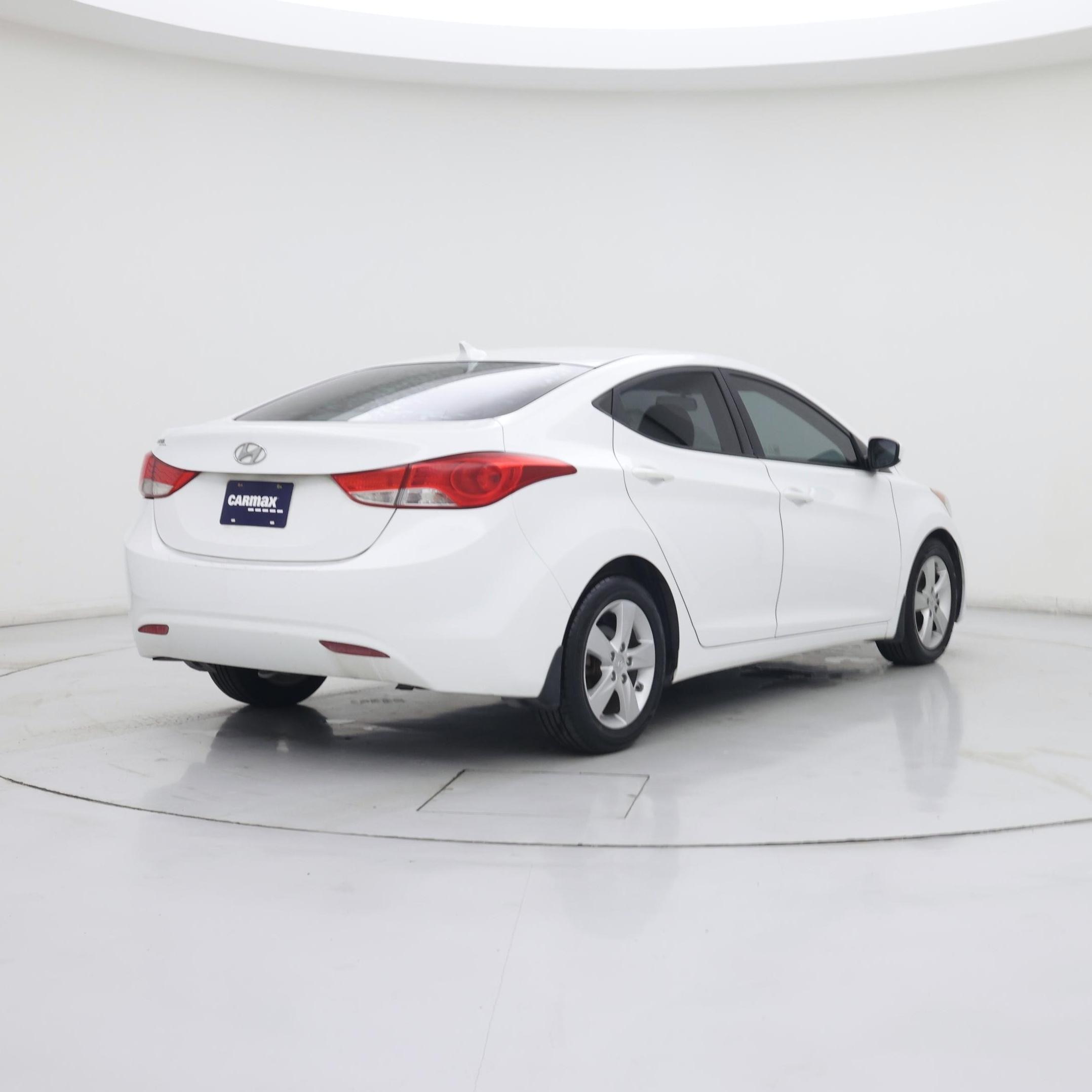 Thumbnail: 2013 Hyundai Elantra - 8