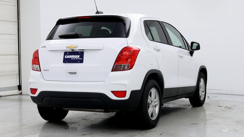 2020 Chevrolet Trax LS 8