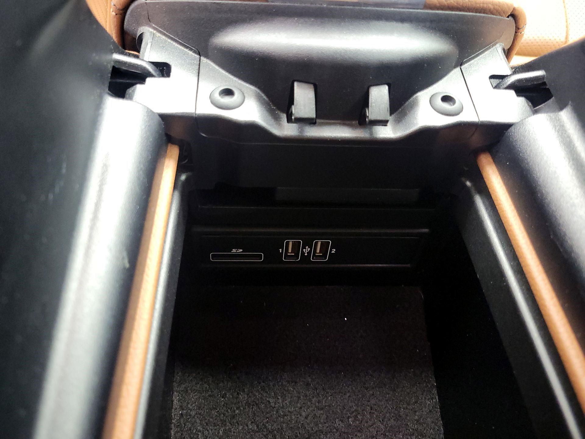 Thumbnail: 2019 Mercedes-Benz E-Class - 19