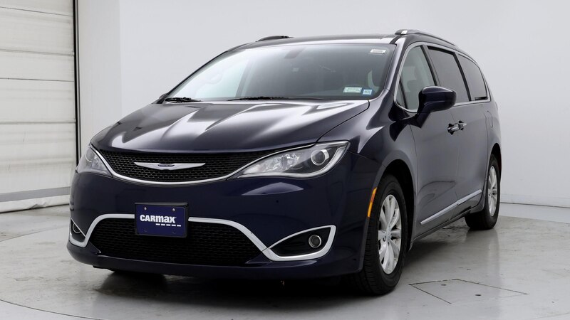 2019 Chrysler Pacifica Touring L 4