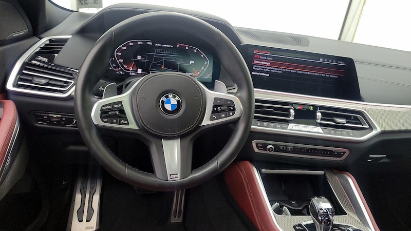 2022 BMW X6 M50i 10